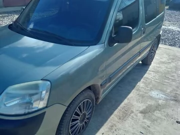 Авто Peugeot Partner 2003 № 7294543
