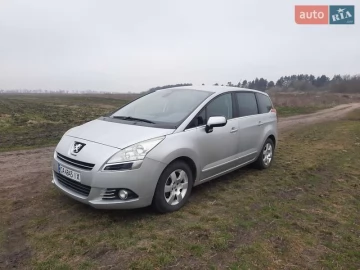 Авто Peugeot 5008 2011 № 7294890