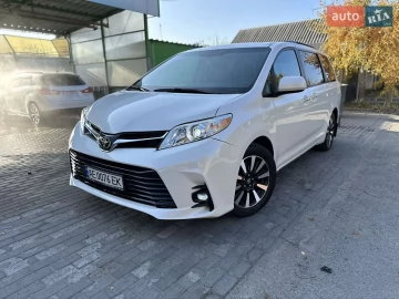 Авто Toyota Sienna 2015 № 7296081