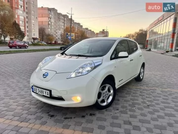 Авто Nissan Leaf 2012 № 7296343