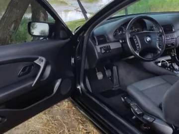 Авто BMW 3 Series 2004 № 7297573