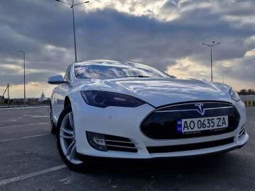Авто Tesla Model S 2014 № 7297971