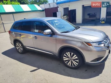Авто Mitsubishi Outlander 2019 № 7298031