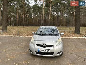 Авто Toyota Yaris 2009 № 7298681