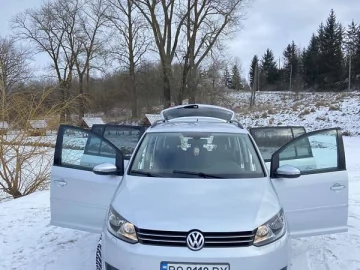 Авто Volkswagen Touran 2011 № 7298857