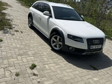 Авто Audi A4 2010 № 7298945