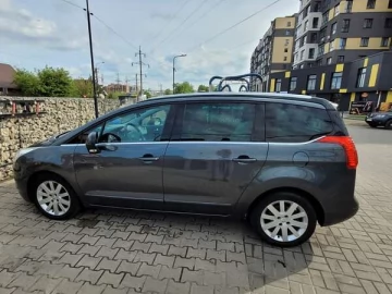 Авто Peugeot 5008 2010 № 7299936