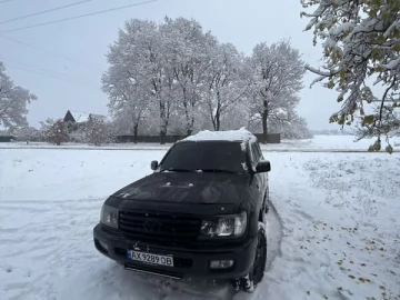Авто Toyota Land Cruiser 2001 № 7300019