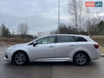 Авто Toyota Avensis 2016 № 7300151