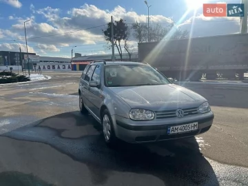Авто Volkswagen Golf 2002 № 7300628