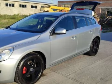 Авто Volvo V60 2011 № 7301025