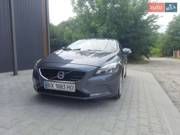 Авто Volvo V40 2013 № 7301041