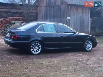 Авто BMW 5 Series 2002 № 7301501