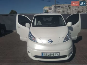 Авто Nissan E-Nv200 2015 № 7301938
