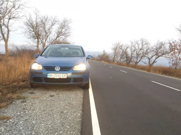 Авто Volkswagen Golf 2004 № 7302107
