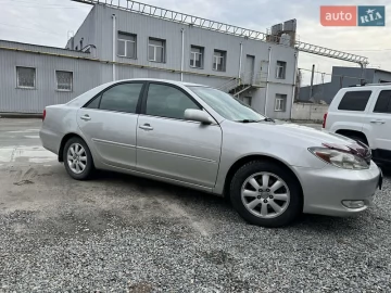 Авто Toyota Camry 2004 № 7302108