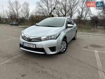 Авто Toyota Corolla 2013 № 7302344