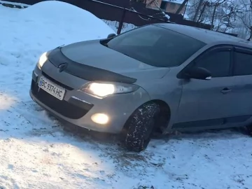 Авто Renault Megane 2011 № 7303004