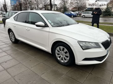 Авто Skoda Superb 2017 № 7303264