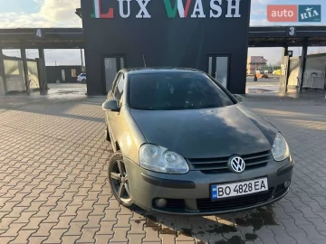 Авто Volkswagen Golf 2004 № 7304083