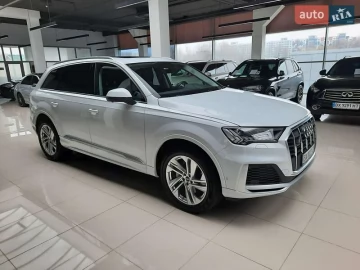 Авто Audi Q7 2022 № 7304558