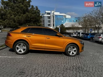 Авто Audi Q8 2019 № 7304564