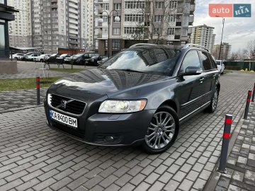 Авто Volvo V50 2007 № 7304821