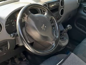 Авто Peugeot Partner 2010 № 7305623