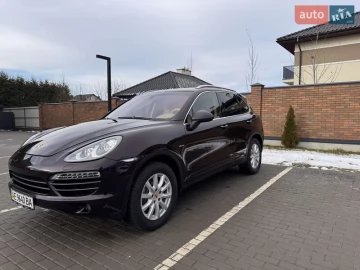 Авто Porsche Cayenne 2011 № 7305986
