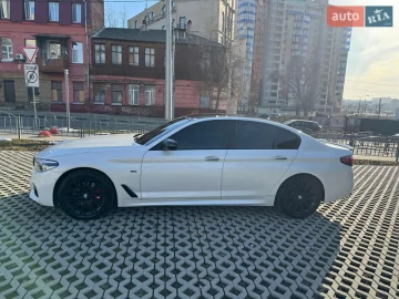 Авто BMW 5 Series 2017 № 7306035