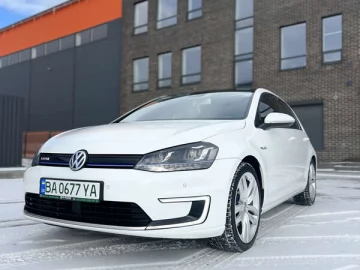 Авто Volkswagen E-Golf 2014 № 7306779