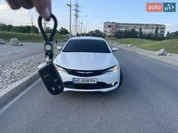 Авто Chrysler 200 2014 № 7306855