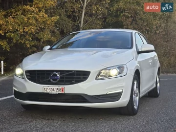 Авто Volvo V60 2016 № 7306860