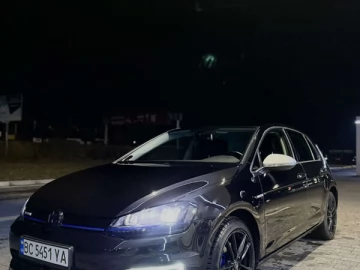 Авто Volkswagen E-Golf 2015 № 7307613