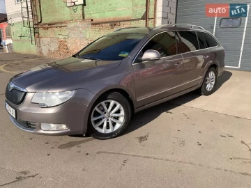 Авто Skoda Superb 2011 № 7307666