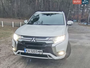 Авто Mitsubishi Outlander 2019 № 7308159