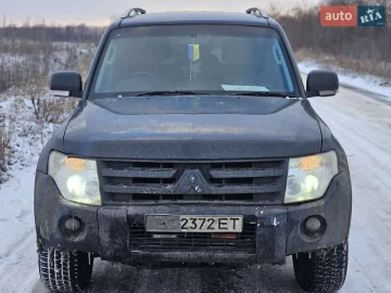 Авто Mitsubishi Shogun 2011 № 7308696