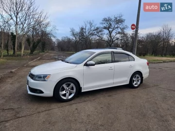 Авто Volkswagen Jetta 2013 № 7308913