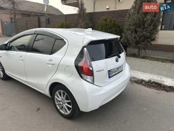 Авто Toyota Aqua 2016 № 7308940