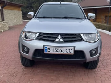 Авто Mitsubishi L 200 2012 № 7309330