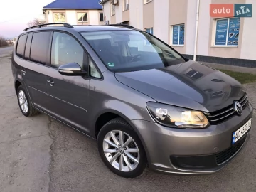 Авто Volkswagen Touran 2010 № 7309970