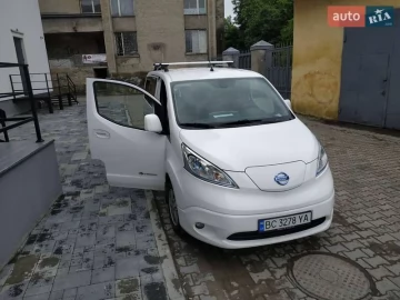 Авто Nissan E-Nv200 2015 № 7310326