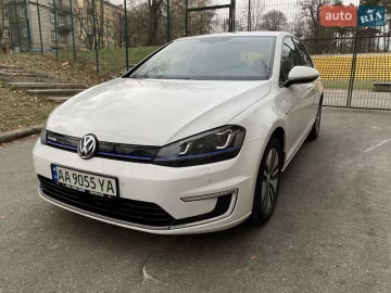 Авто Volkswagen E-Golf 2016 № 7311534