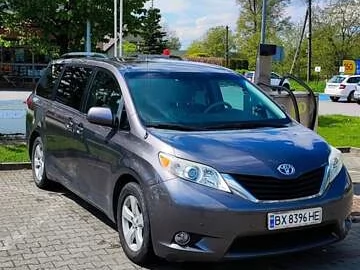Авто Toyota Sienna 2012 № 7311777