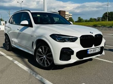 Авто BMW X5 2021 № 7312231