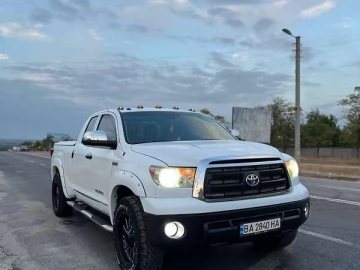 Авто Toyota Tundra 2012 № 7312386