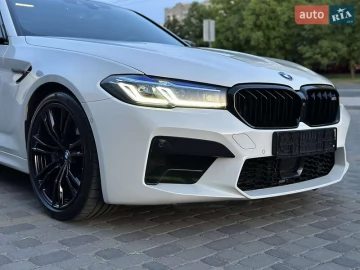 Авто BMW M5 2020 № 7312497
