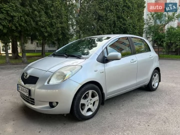 Авто Toyota Yaris 2008 № 7312697
