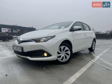 Авто Toyota Auris 2016 № 7313783