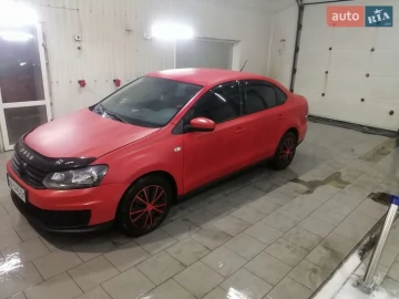 Авто Volkswagen Polo 2016 № 7316329